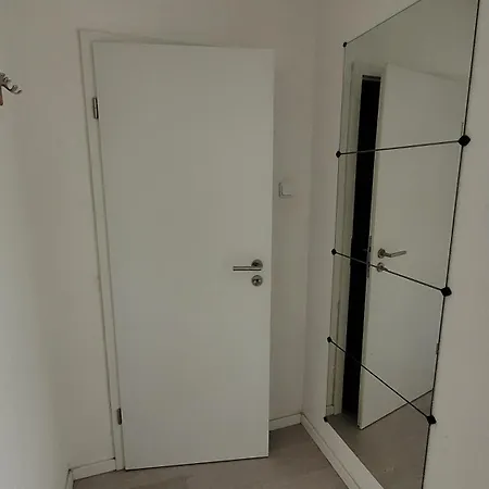 Voll Ausgestattet Mit 3 Burgbrohl